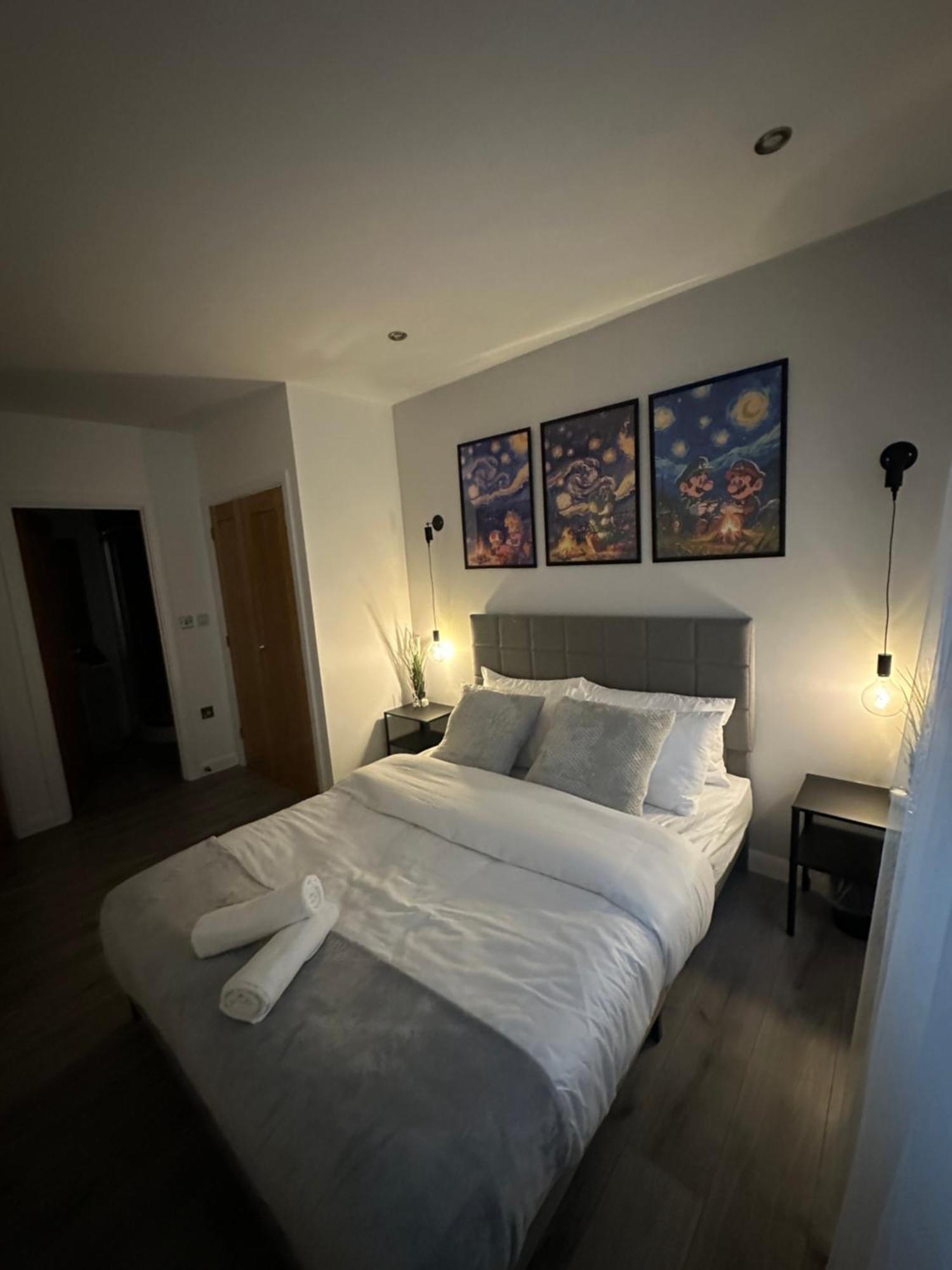 Retro Suite A Luxury Apartment With King Size Bed Wii Games And Entertainment Leicester Exterior foto